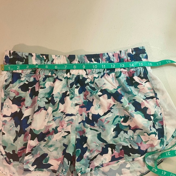 Floral Women's Running Shorts with panty insert - Large - Picture 7 of 8